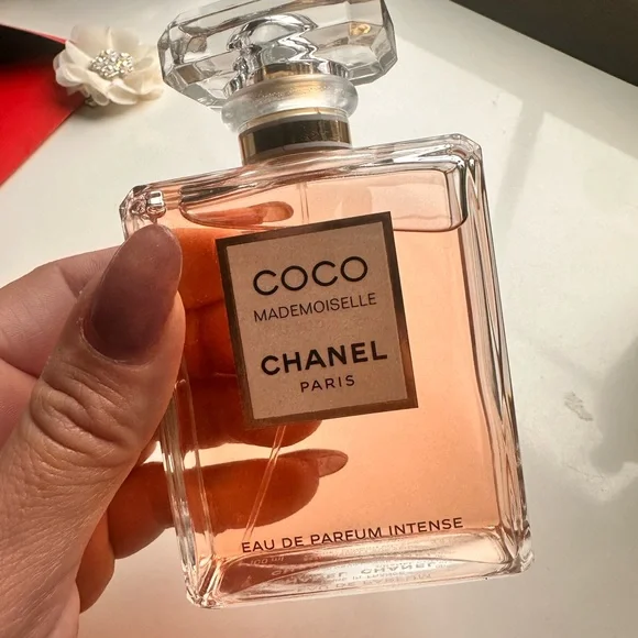 CHANEL Coco Mademoiselle Intense Spray - Amber Hue - Picture 6 of 7